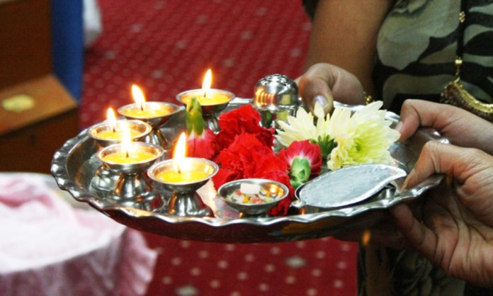 Know why these four types of aarti are performed