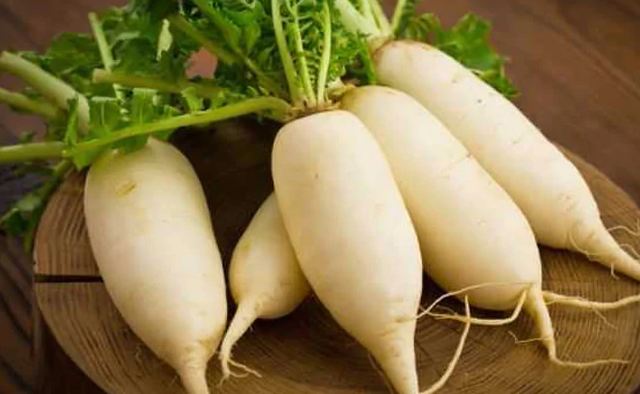Never take these 3 things with radish, they can be fatal
