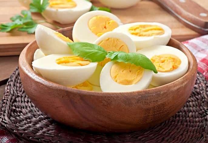 Sunday or Monday, now hunt your pocket and eat eggs What happens if you eat 4 boiled eggs daily