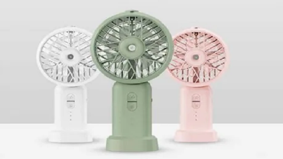 This portable hand fan from Xiaomi, gives cooler air, costs only Rs 750
