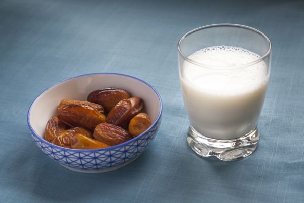 By eating dates mixed with milk in this way, the power is doubled, know the tremendous benefits