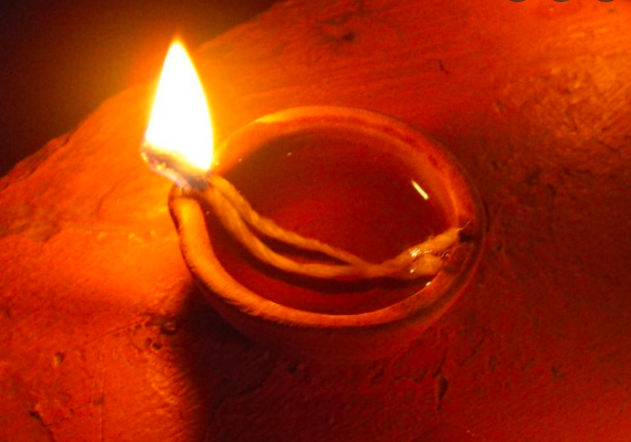 What is the importance of lighting a lamp in the morning and evening, why are the lamps burning, belief in Hindu religion