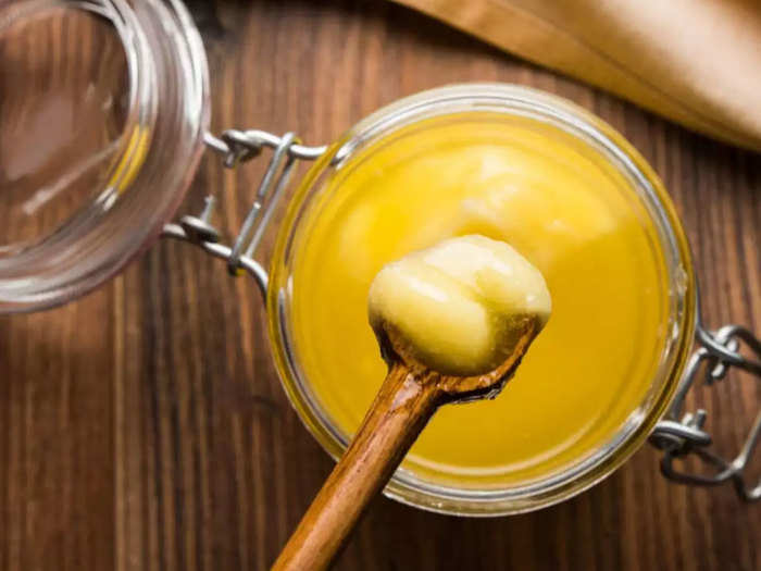 desi-ghee-is-very-important-for-making-the-body-strong देसी घी