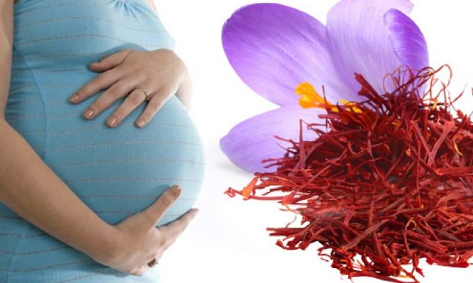 saffron-is-very-beneficial-for-women-from-periods-to-pregnancy-use-in-this-way पीरियड्स