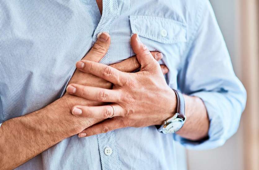 Are you also having chest pain? So know what could be the reason, do it right like this सीने