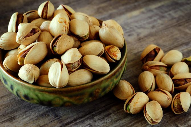 pistachio-is-one-such-dry-fruit-without-it-it-is-difficult-to-increase-the-taste-of-sweets