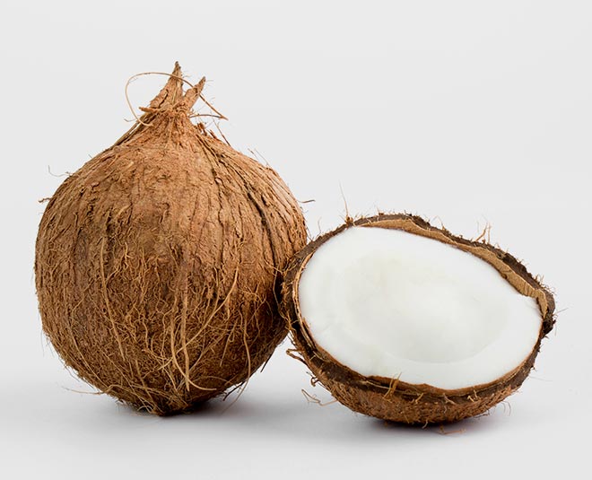 नारियल को कम मत समझना ,इम्यूनिटी बढ़ाने के साथ-साथ दिल को स्वस्थ रखता है