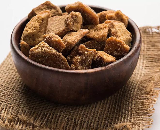 Can people with diabetes eat jaggery? Here's what you need to know about natural sweeteners