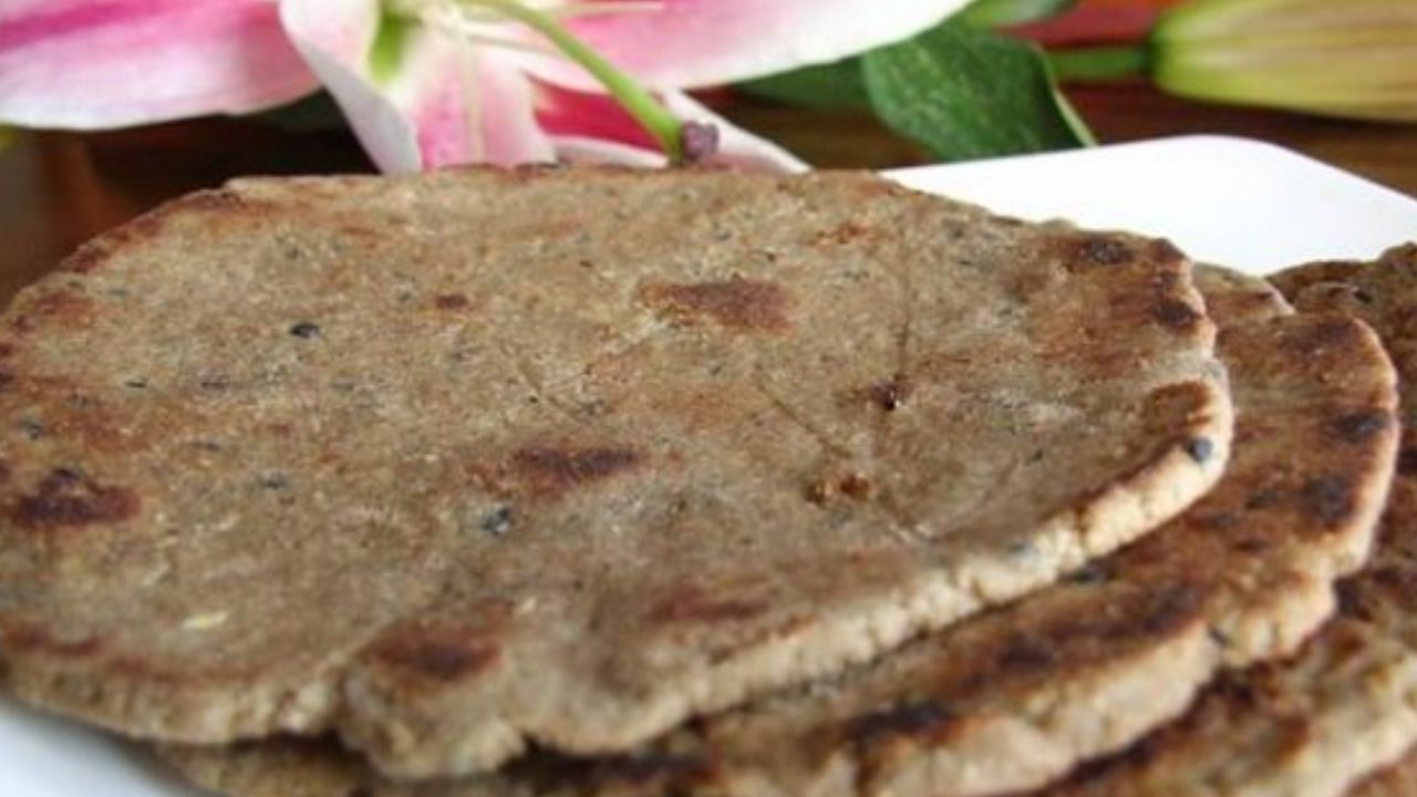 Eat bajra roti regularly in winter, it has so many health benefits