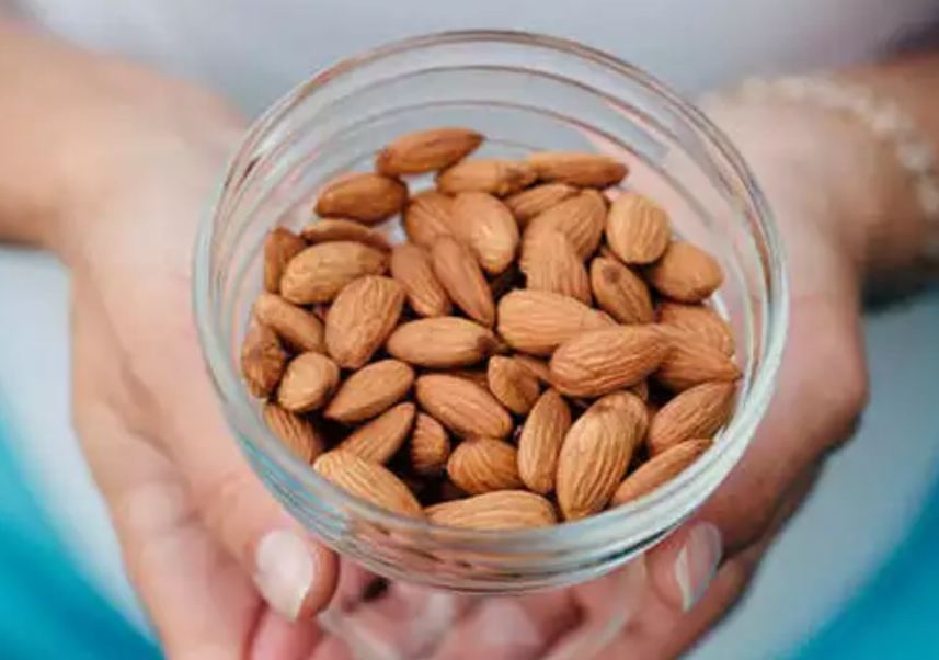 Eating more almonds can also be harmful for the body, know why