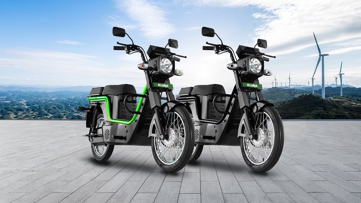 Kinetic e-Luna moped deliveries have started in India